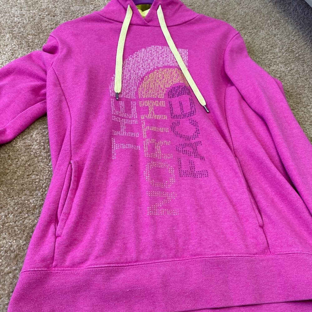 the north face sweatshirt